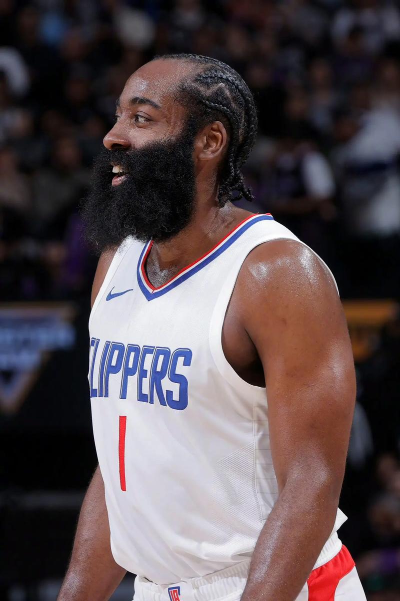 德转预热国米前锋博尼身价上涨：最低2500万欧，最高4000万欧（德转看涨国米前锋博尼：估值上调至2500万-4000万欧）