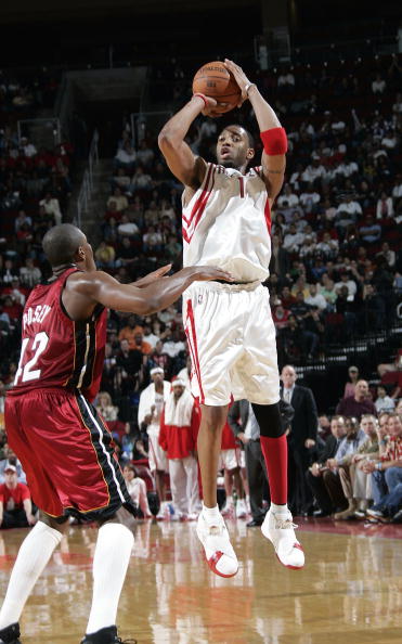 雷迪克：今天在退防转换方面做得不好，限制持球突破很困难（雷迪克：本场转换防守不理想，遏制持球突破颇为困难）