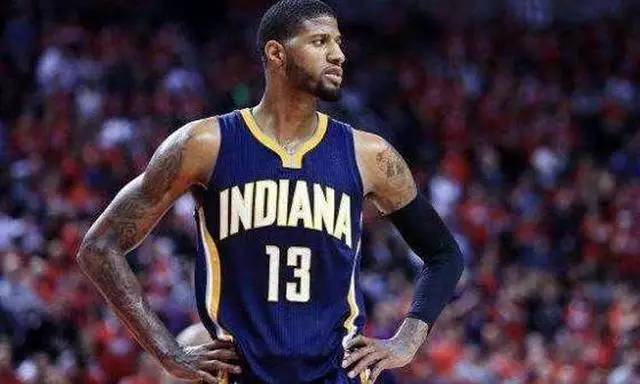 韦世豪：比赛尾声的点球太牵强，染红发为了在假期换个心情（韦世豪：最后时刻点球判罚过于勉强，染红发只为假期换换心情）